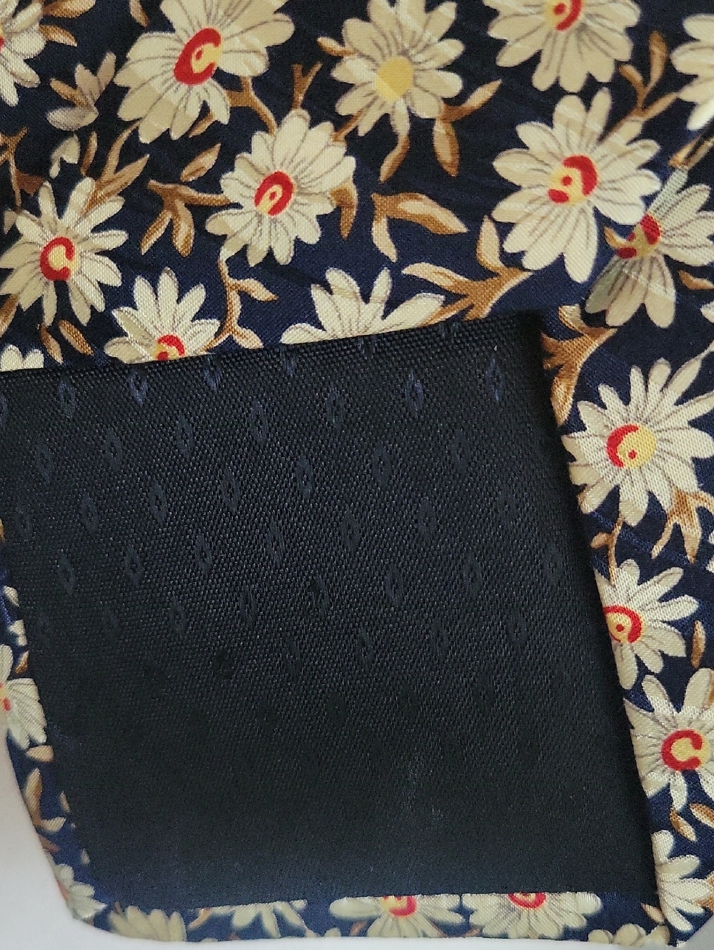 Vintage Umberto Bossi Floral Navy Daisy Silk Scarf Tie - Picture 5 of 6